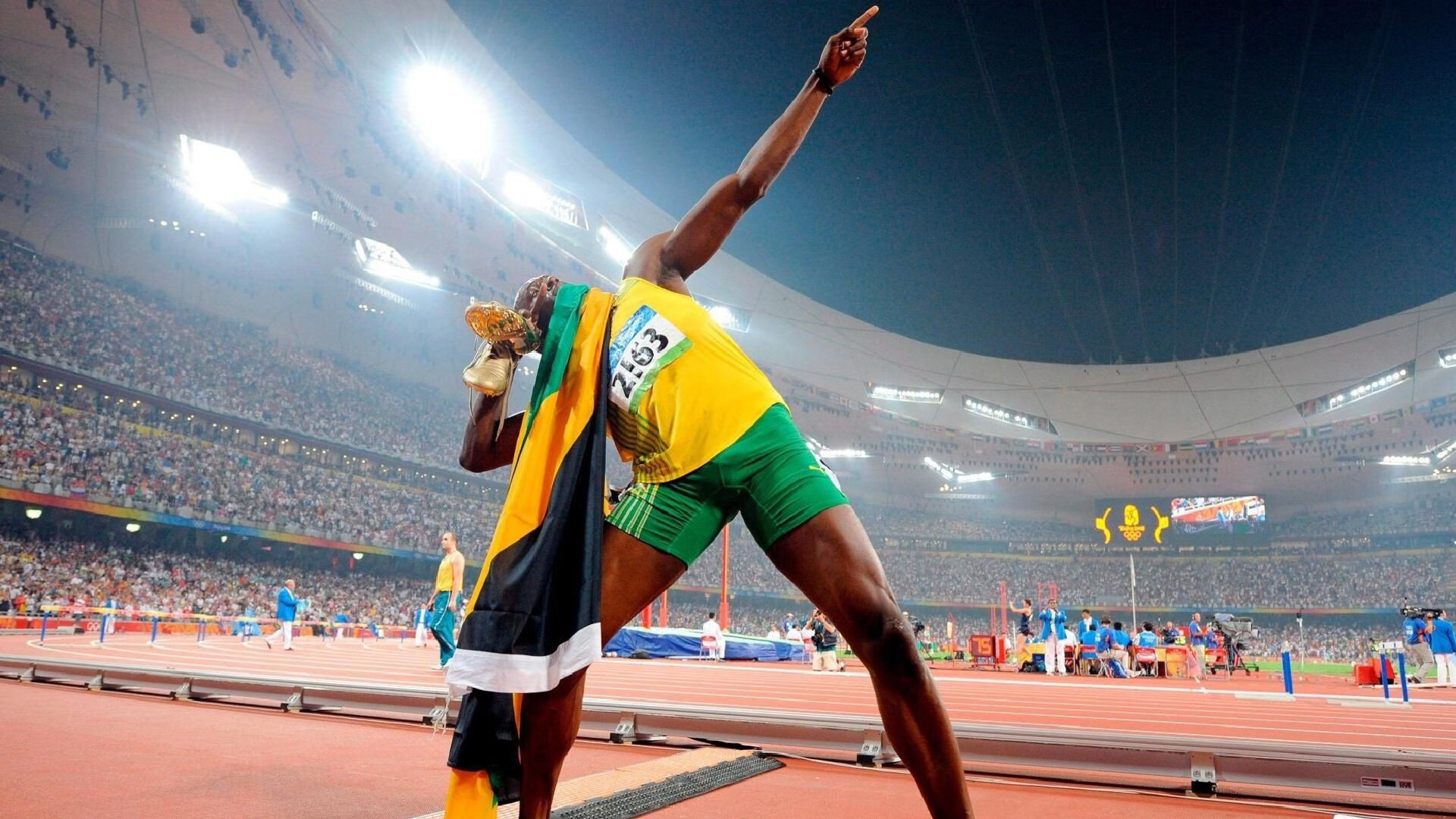 AYX GAME-“胡利安·门德斯的快速突破与精准传球，带领阿根廷美洲狮队攻占世界舞台”